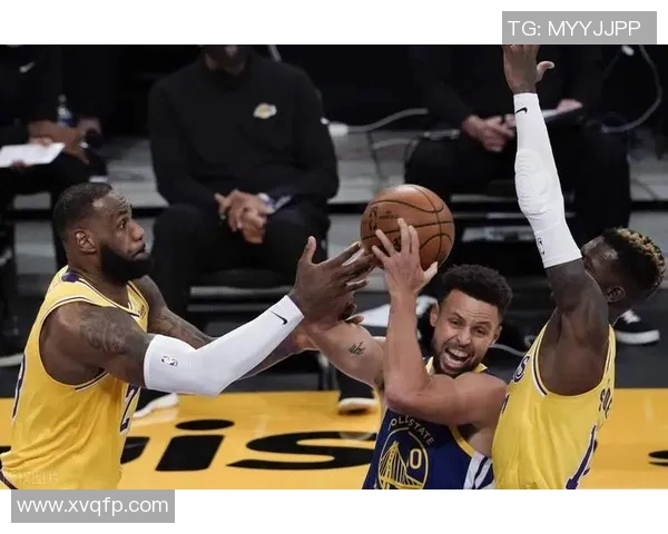 湖人轻取勇士，西部半决赛一边倒